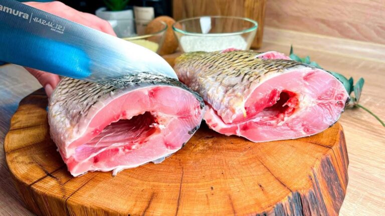 Une astuce secrète pour cuire du poisson sans éclaboussures… Résultat croustillant