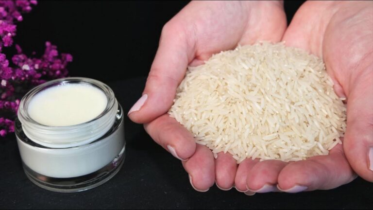 Une astuce millénaire pour raffermir votre peau… sans produits chimiques coûteux !